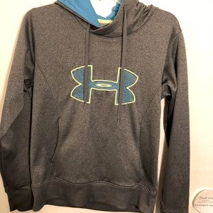 Under Armor semi fitted pullover hoodie size medium